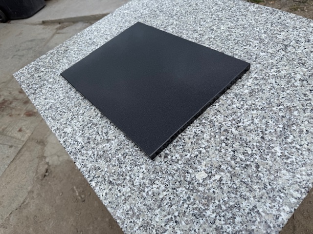 Tablica granitowa na nagrobek CZARNA 20x30